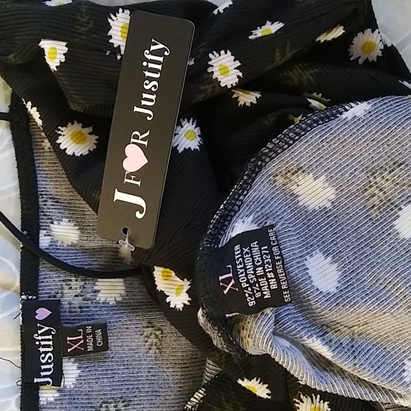 J for Justify Super soft and stretchy bodycon dainty floral daisy midi dress - Picture 6 of 6